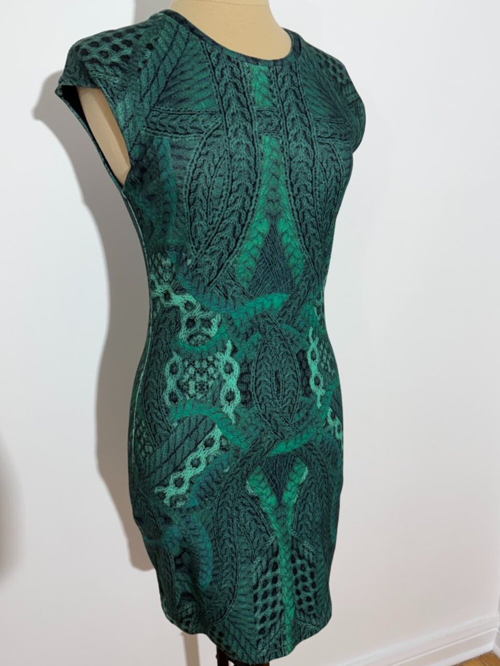 McQ by Alexander McQueen Green Cable Chain Print Bodycon Dress